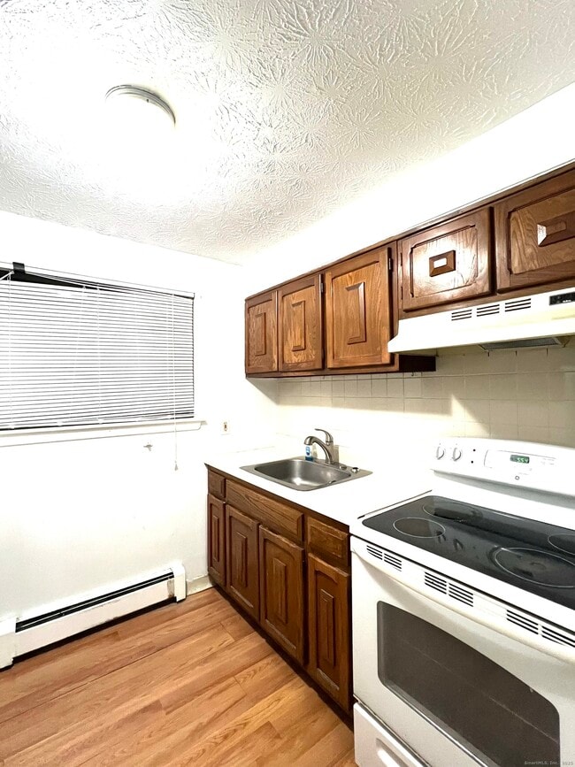 Photo - 131 Woodland Dr Unit A