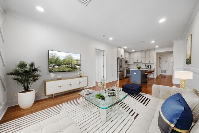 139 Sherman Pl Unit 504