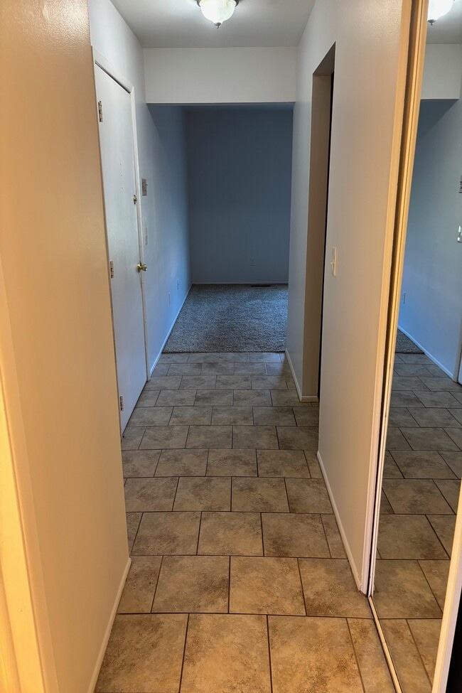 Photo - 689 E Fox Hills Dr Unit 65