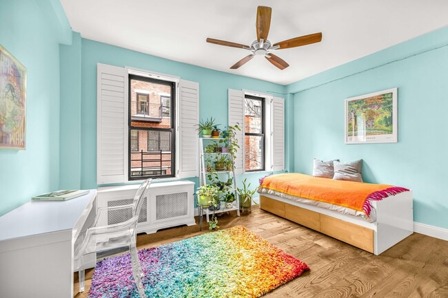 Building Photo - 320 W 89th St Rental