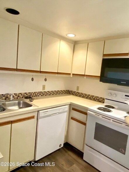 Photo - 1600 Woodland Dr Unit 8103