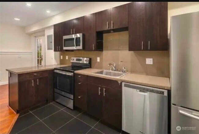 Photo - 6547 42nd Ave SW Unit Loft 42