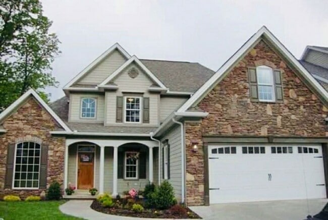 Building Photo - 5 bed/3.5 bath home on Lakeview Golf Resort - Available NOW