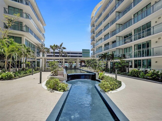 Photo - 6620 Indian Creek Dr Unit 114