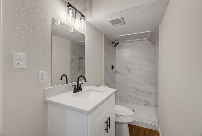 Photo - 6608 Avenue O Unidad 5