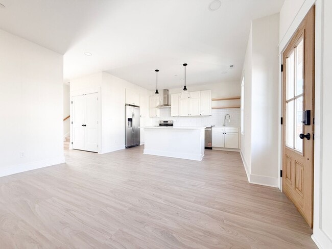 Photo - 4-Bedroom Crofton at Highbury + Summer Special Perks