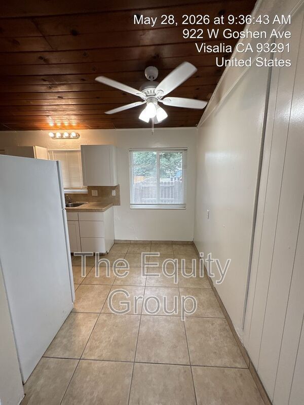 Photo - 922 W Goshen Ave Unit #A