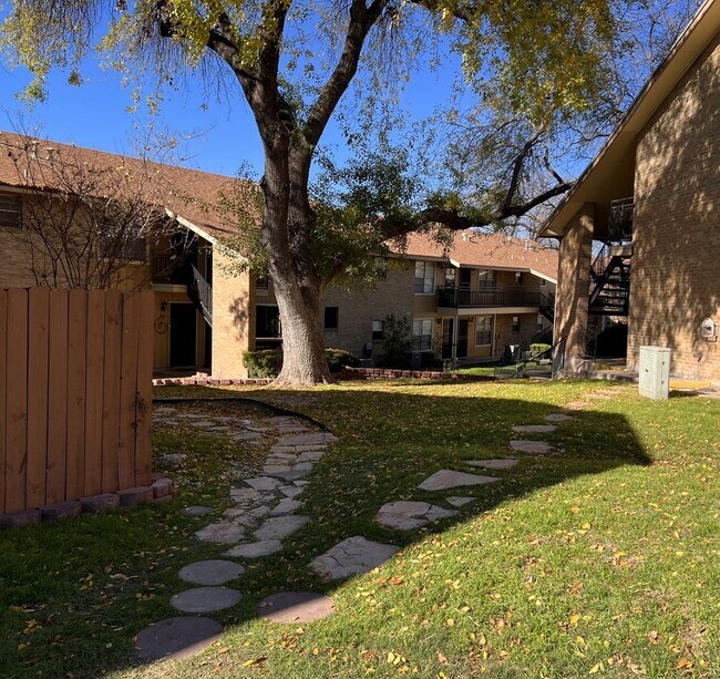 Photo - Charming Condo in Vista Del Sol! Unit 103A