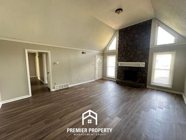 Photo - 4440 Castle Heights Dr