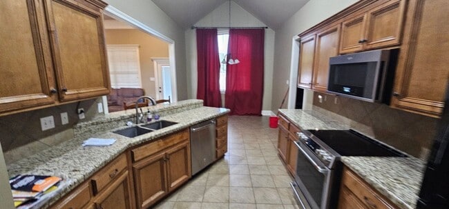 Photo - 112 Hampshire St