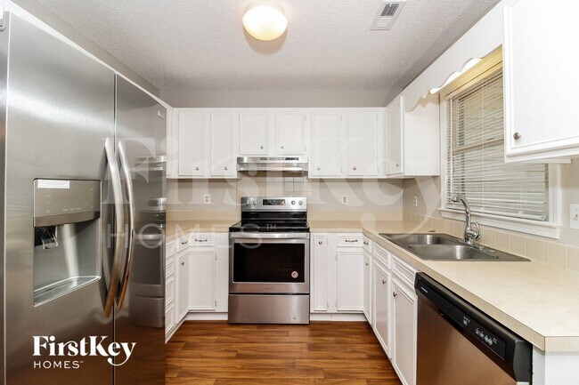 Photo - 4305 Oak Glen Dr