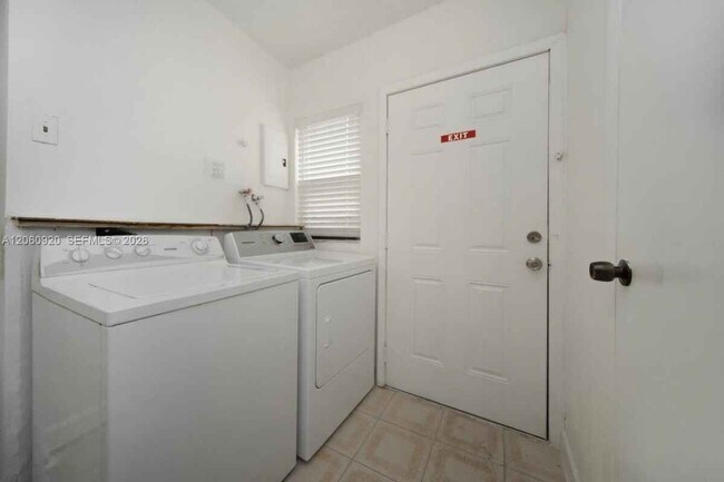 Photo - 8636 NW 35th Pl