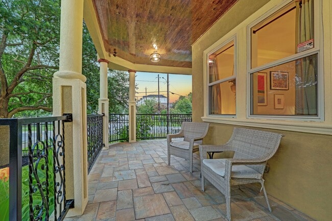 Photo - 1302 W 21st St