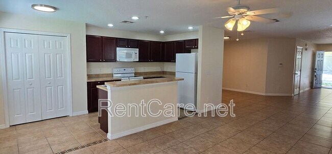 Photo - 13479 Applerose Ln Unidad 30