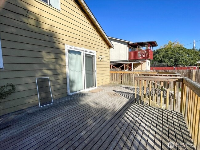 Photo - 618 5th St SE Unit B