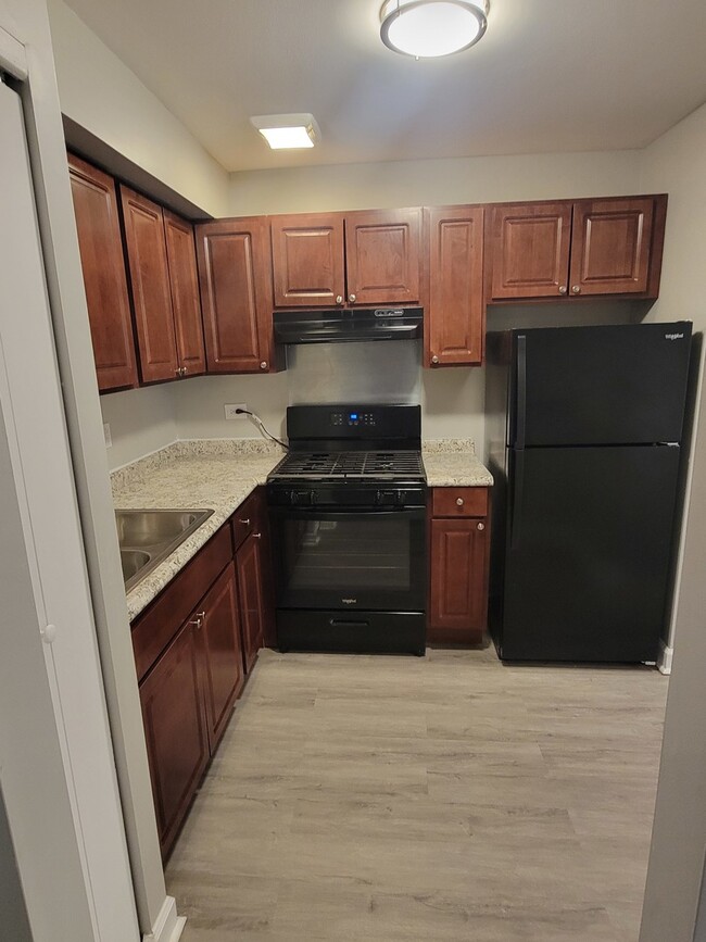 Photo - 16W535 79th St Condo Unit 2B-105