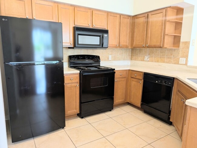 Photo - 3210 Myrtlewood Cir E