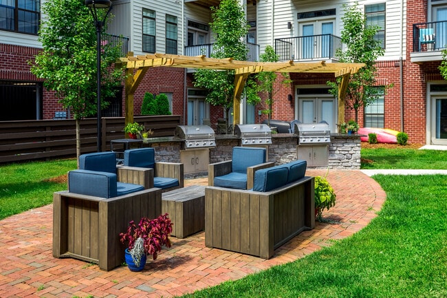 Photo - Highland Station