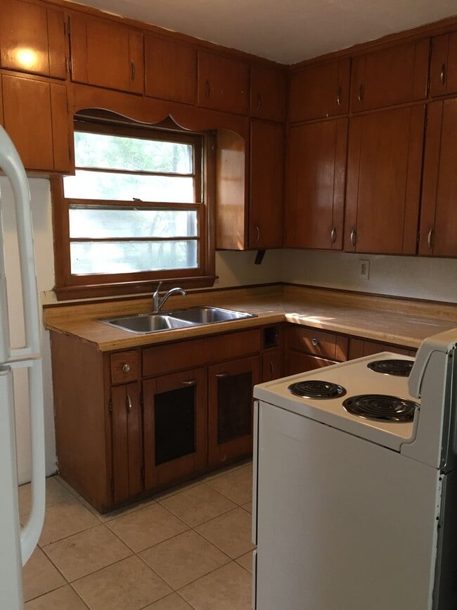 Photo - 610 Anthony St