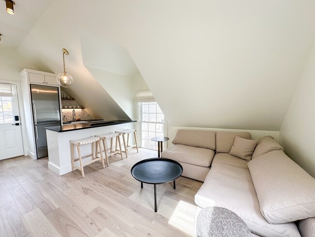 30 Thornley St Unit 3