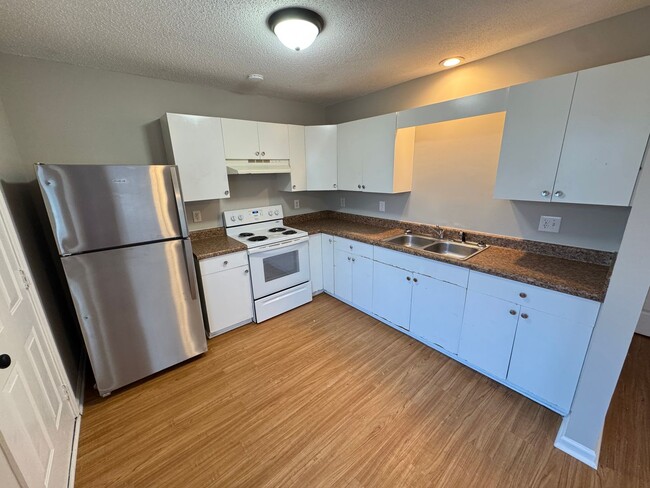 Photo - 4 Bed/2 Bath near downtown Clayton