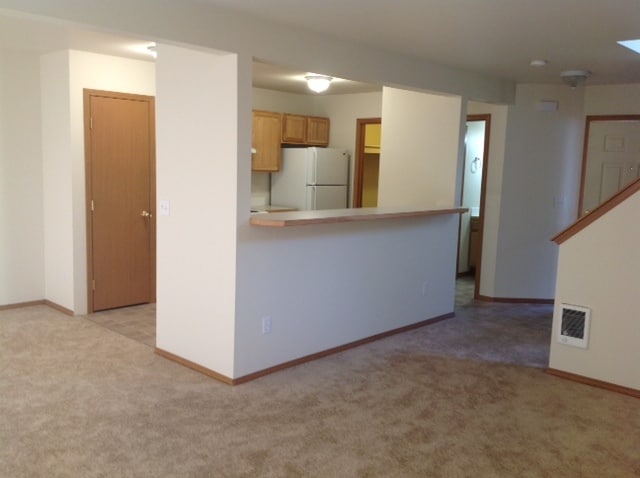 Kitchen Area - 935 College Ln NE