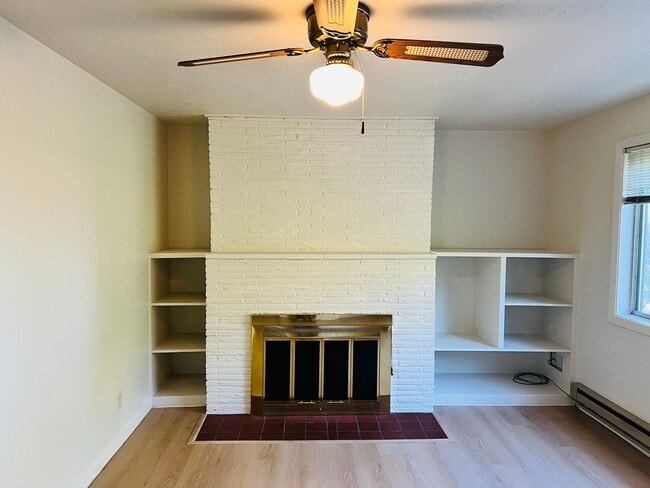 Photo - WLLC01 Unit 2880