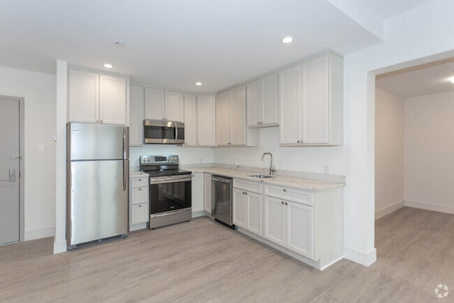 Ambassador-2BR,2BA -1067SF Kitchen-