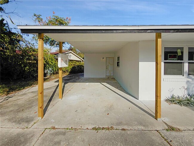 Photo - 941 Kathy St