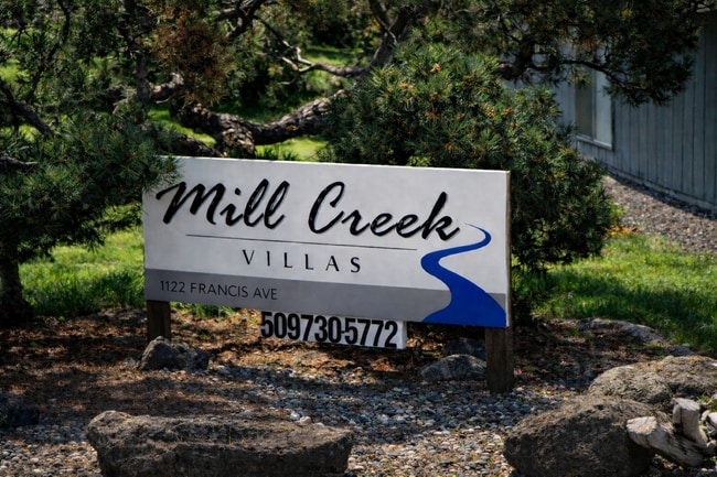 Photo - 1122 Francis Ave