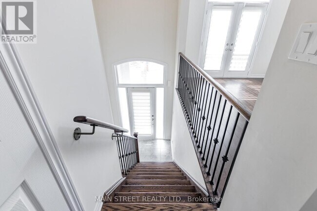 Photo - 114 Sandwell St