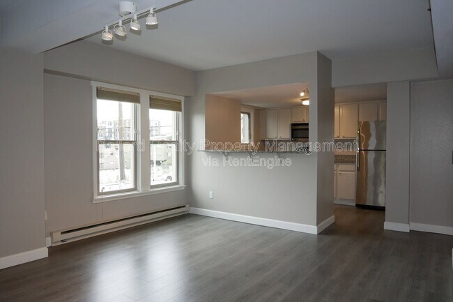 Photo - 505 E Denny Way Unidad 102