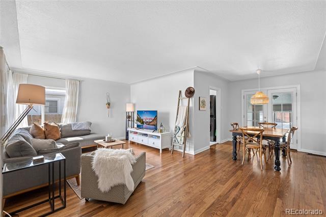 Photo - 565 Winona Ct