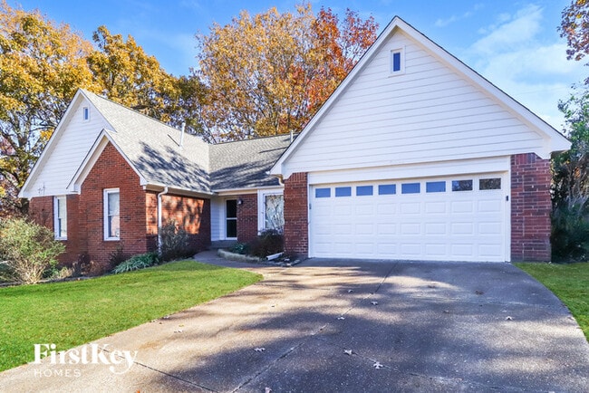 Photo - 8824 Bredbury Cove E