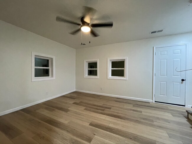 Photo - 18701 Turkey Egg Rd