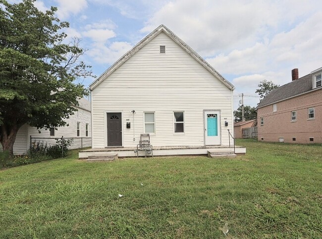 Building Photo - 907-909 North Second Avenue Unit 909