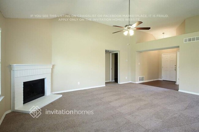 Photo - 4800 Hollow Tree Dr