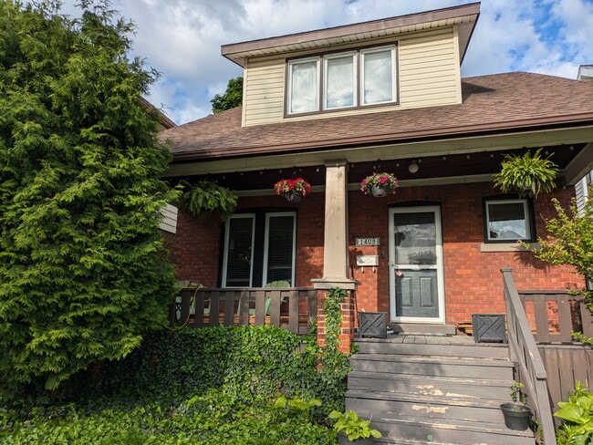 Building Photo - 1409 Marentette Ave