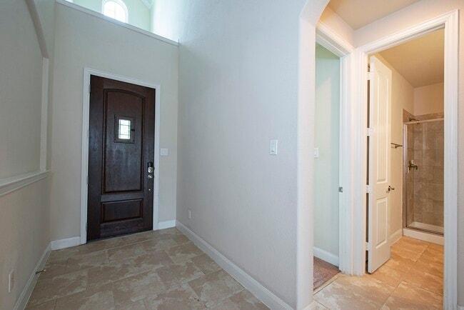 Photo - 31 Hearthshire Cir