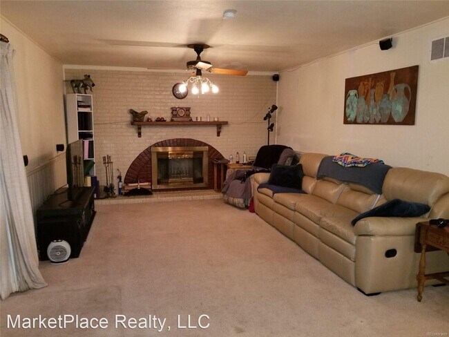 Photo - 4 br, 3 bath House - 12992 W Jewell Circle