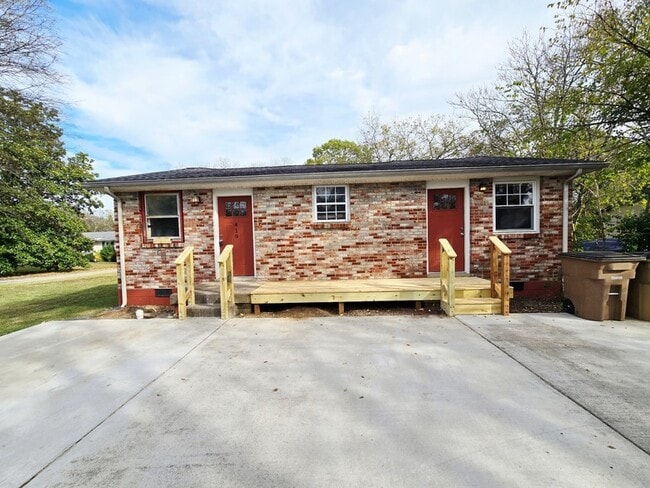 Building Photo - 419 Kinsey Blvd