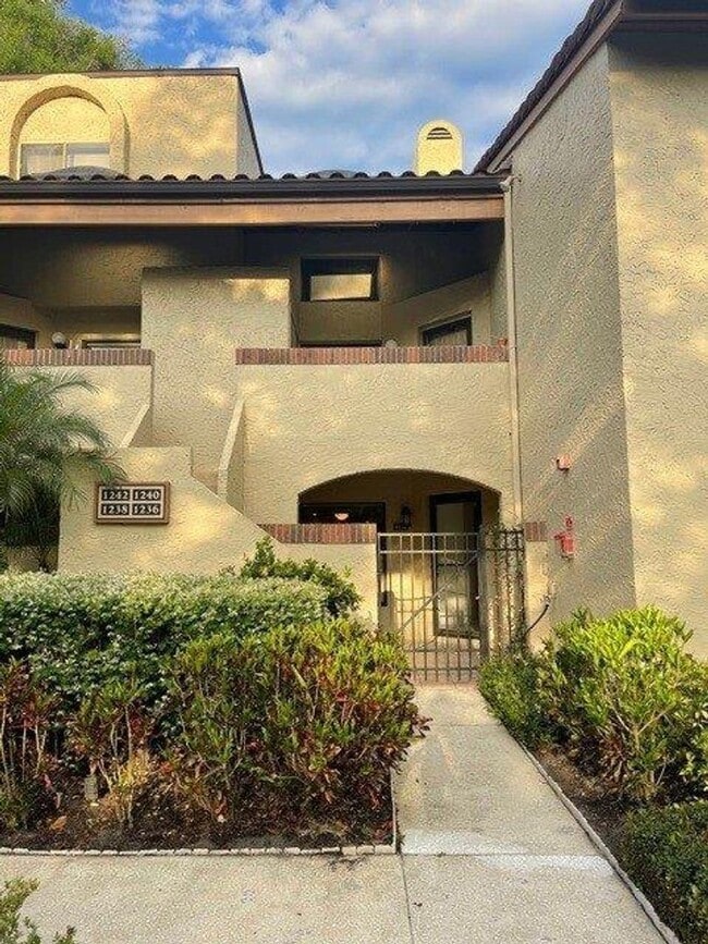 Building Photo - 1236 St Tropez Cir