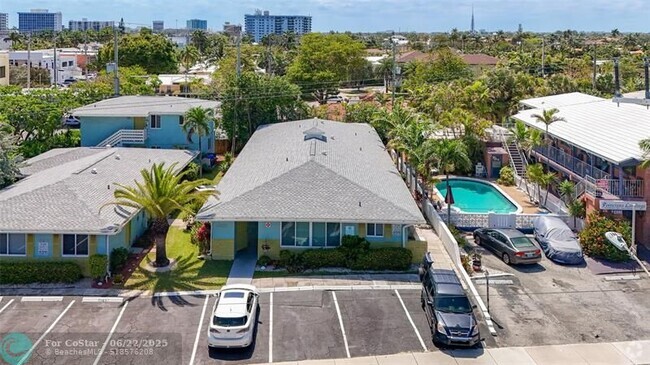Building Photo - 4421 Poinciana St Unit 4 Rental