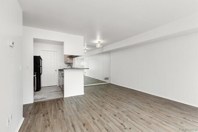 Photo - 22241 Atlantic Pointe Unit 116