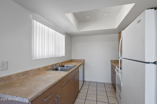 Photo - 3321 W Loma Ln