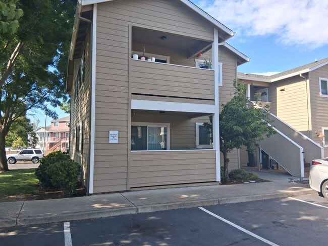 Comfortable 2-Bedroom Apartment in Desirab... - Comfortable 2-Bedroom Apartment in Desirab... Unit 1