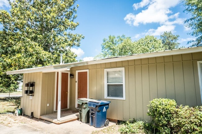 Photo - $500 PER BEDROOM HOUSE IN AUBURN!