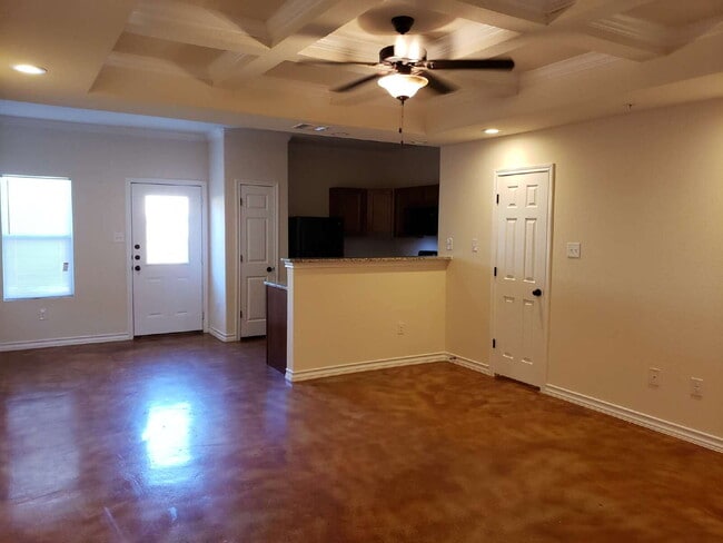 Photo - Spacious 3 Bed / 2.5 Bath Townhome in Quiet North Side Community Unit 104