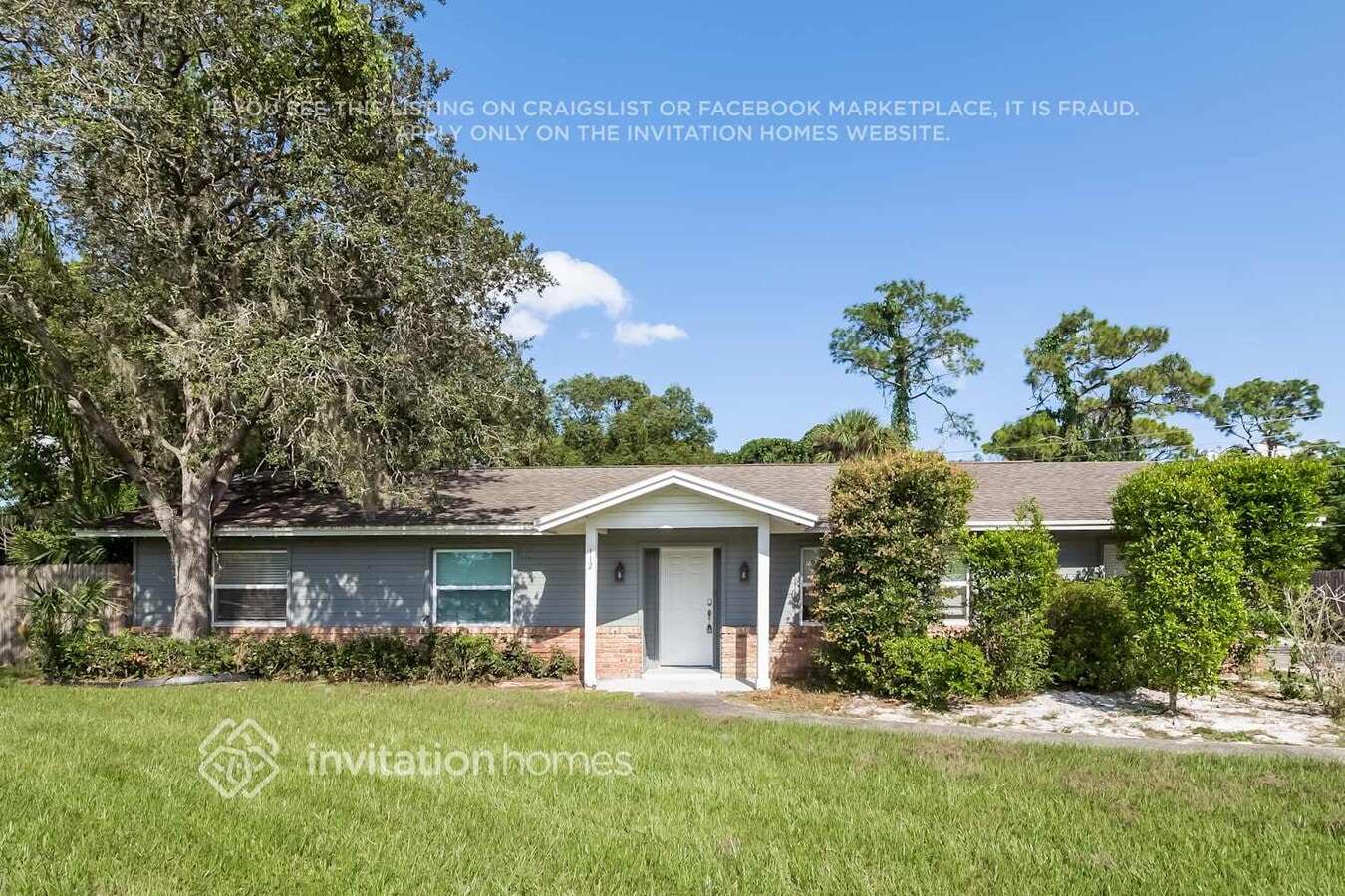 Photo - 112 Cottesmore Cir W