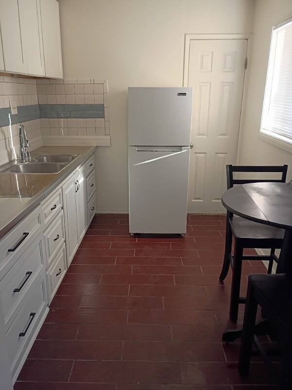 Photo - 1715 E 7th St